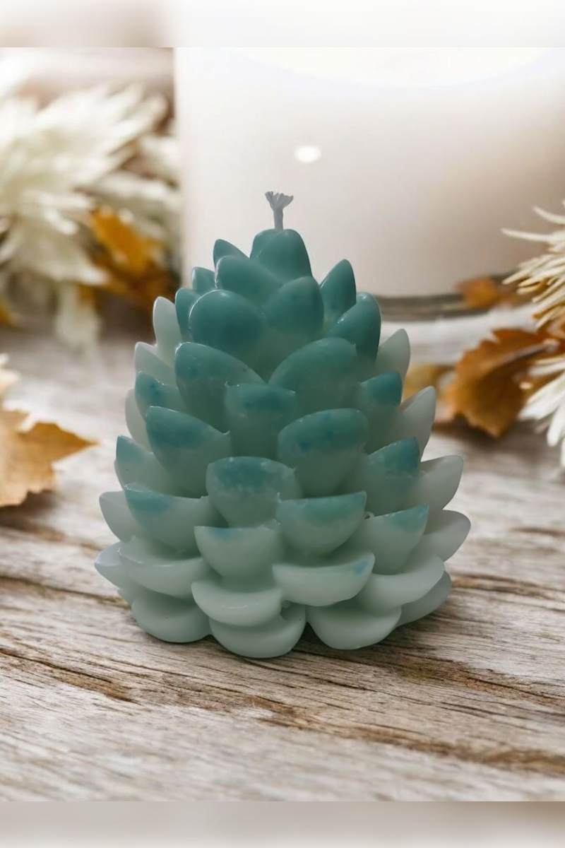 Kozalak Desen Beyaz&Yeşil Mum