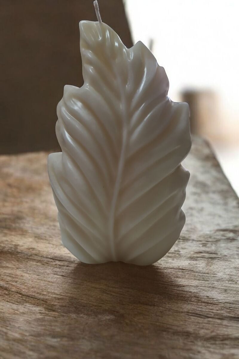 Yaprak Desen Büyük Boy Beyaz Mum