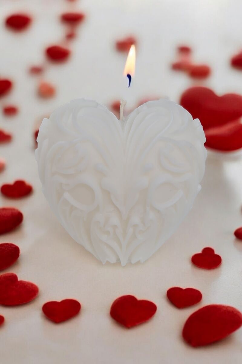 Dikey Kalp Beyaz Mum