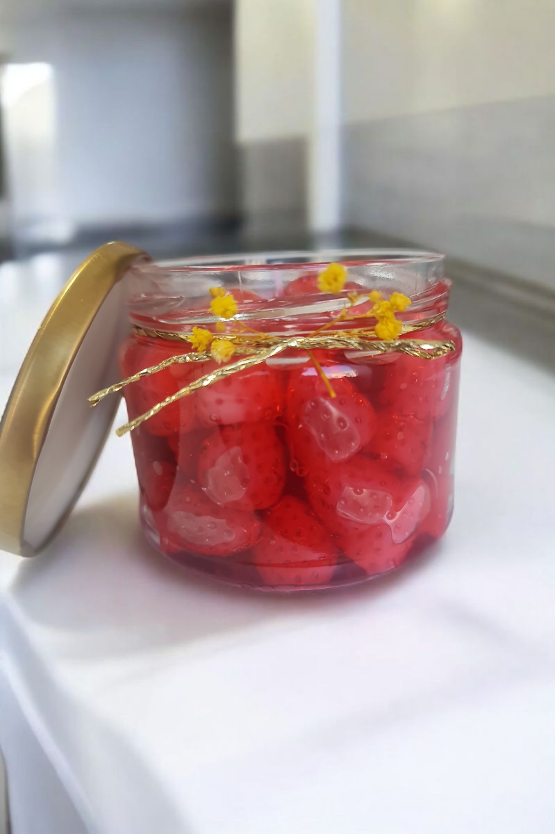 Mum Çilek Reçeli Kavanozu