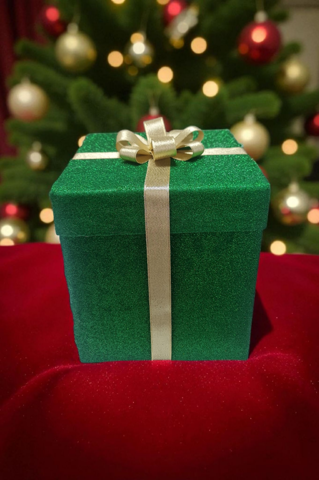Noel & Yeni Yıl Temalı Simli Kutu  Yeşil– Dekoratif ve Şık