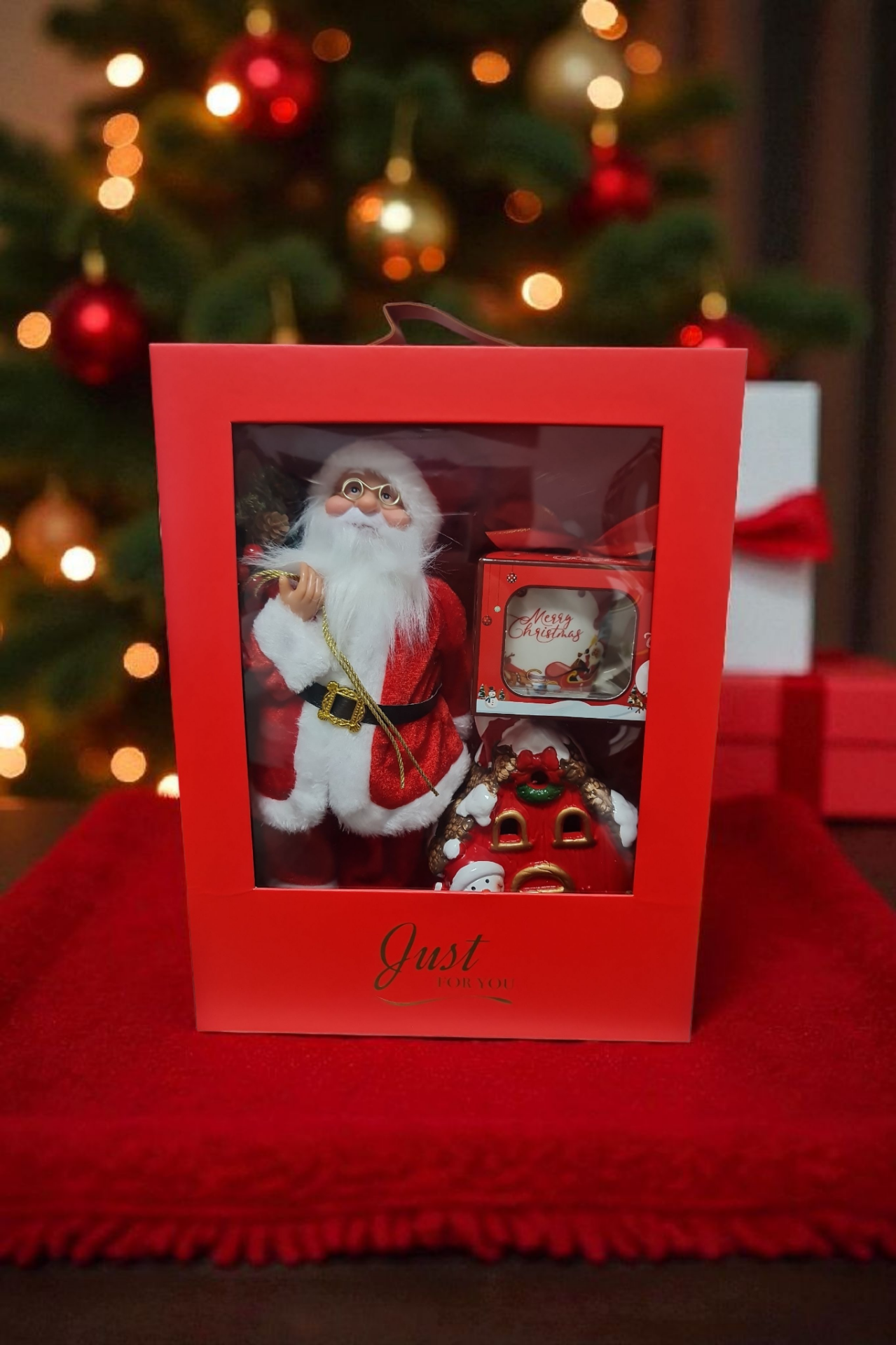 Premium Yeni Yıl Hediye Seti | Deri Saplı Özel Kutu – Noel Baba, Noel Evi ve Bardak