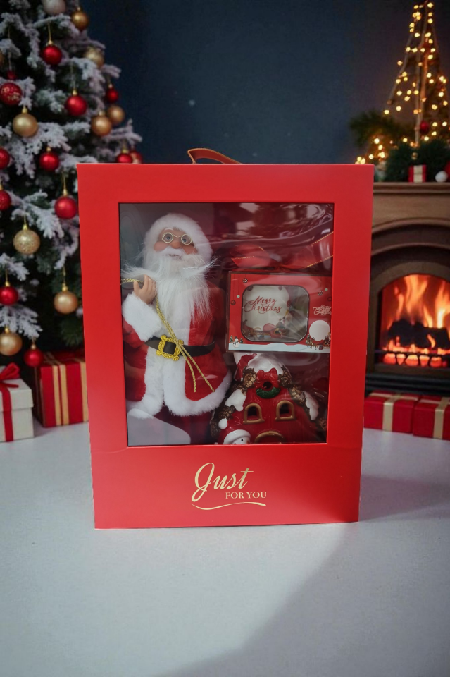 Premium Yeni Yıl Hediye Seti | Deri Saplı Özel Kutu – Noel Baba, Noel Evi ve Bardak